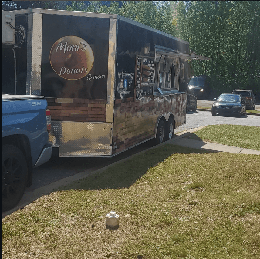 Moni's Donuts Food Truck